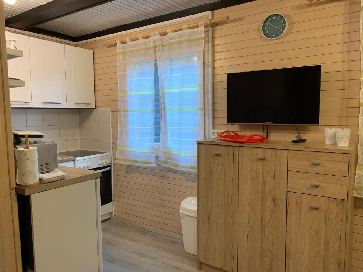 Lili Apartment Brezice Luaran gambar